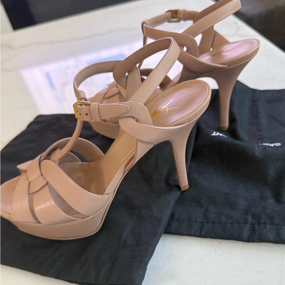 Yves Saint Laurent Tribute Heels - Picture 3 of 8